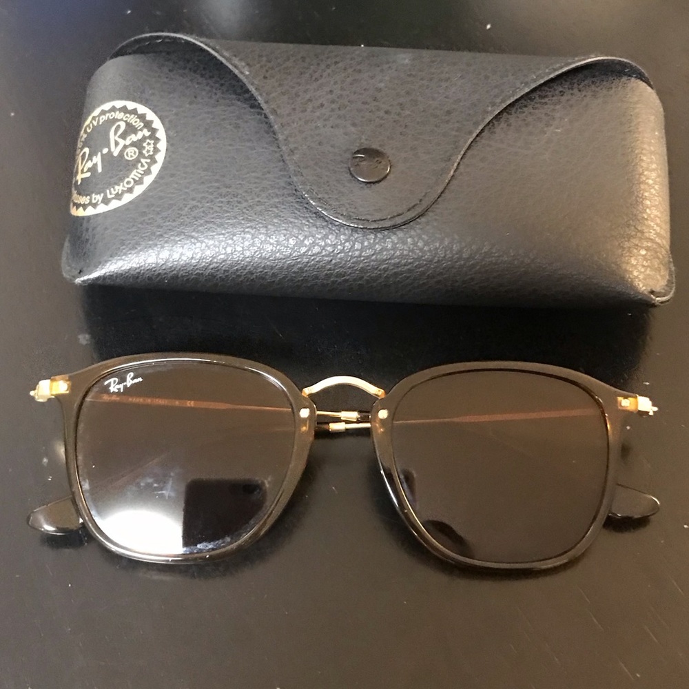 Ray-ban tortoise & gold sunnies! 😎